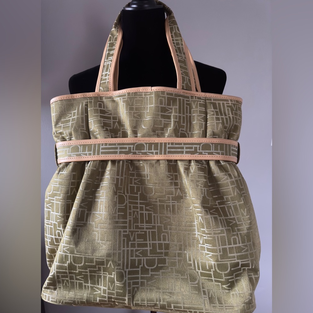 DVF maxi purse - Picture 10 of 10